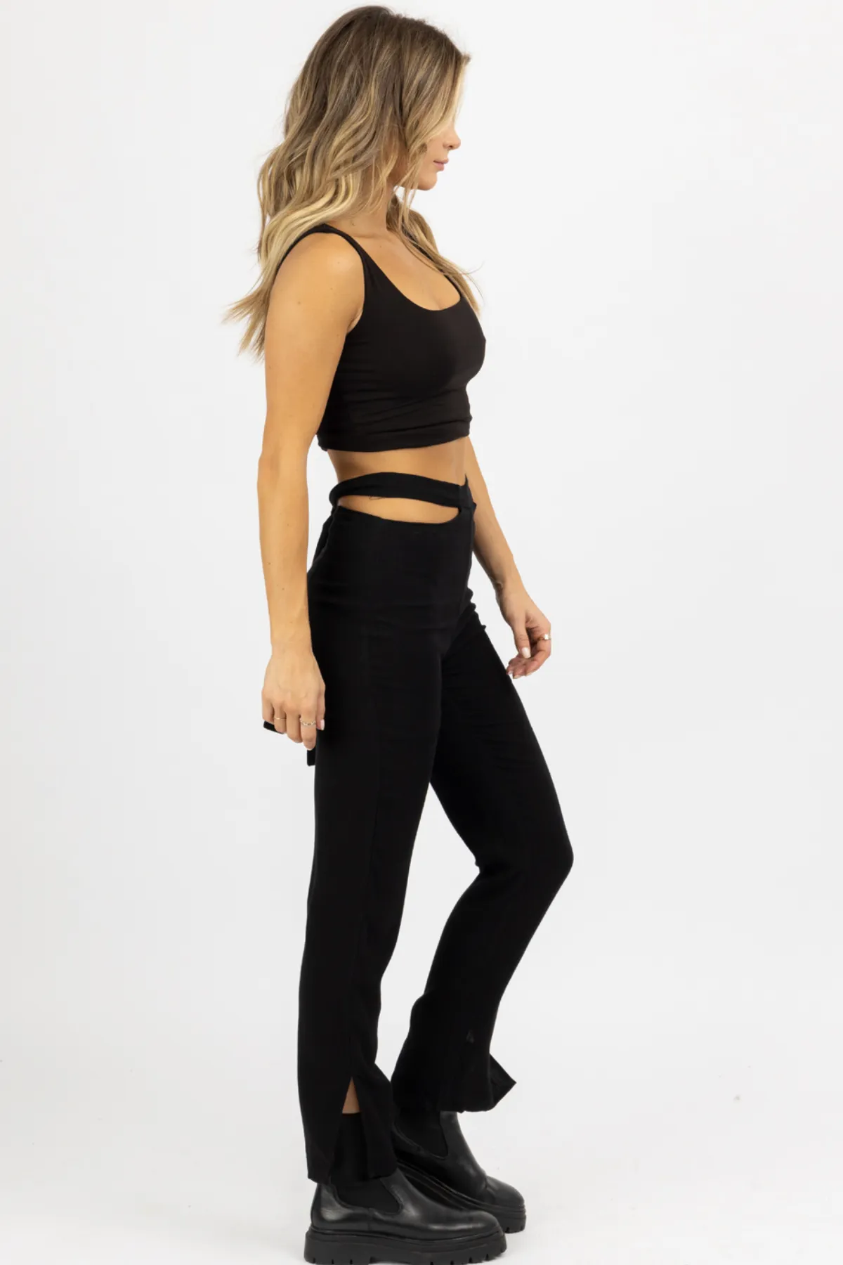 BLACK WAIST CUTOUT TIE-BACK PANT