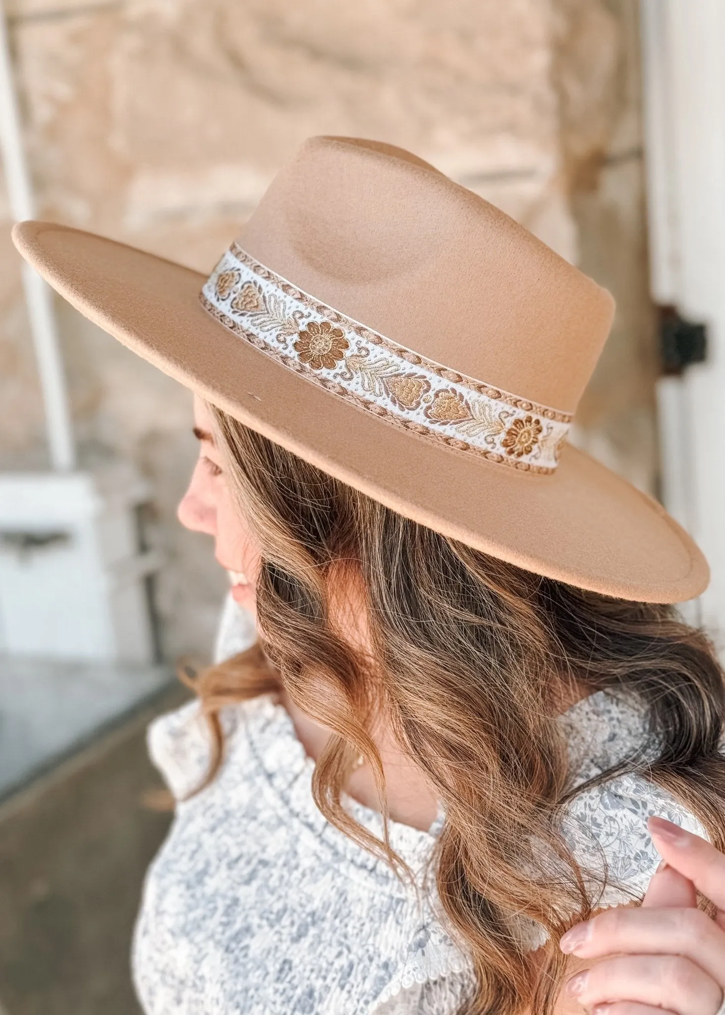 Ciao, Amore Wide Brim Felt Hat - Tan