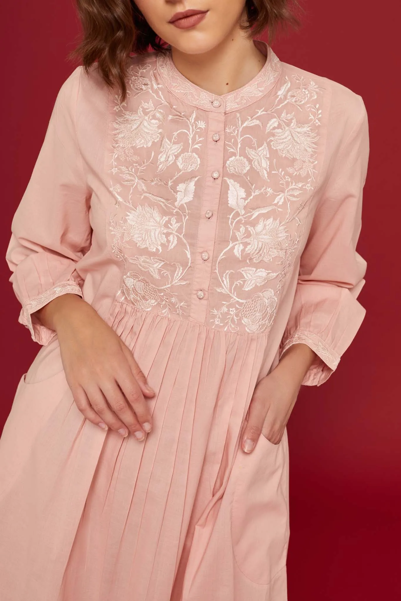 Gulabi Paridaiza Kaftan