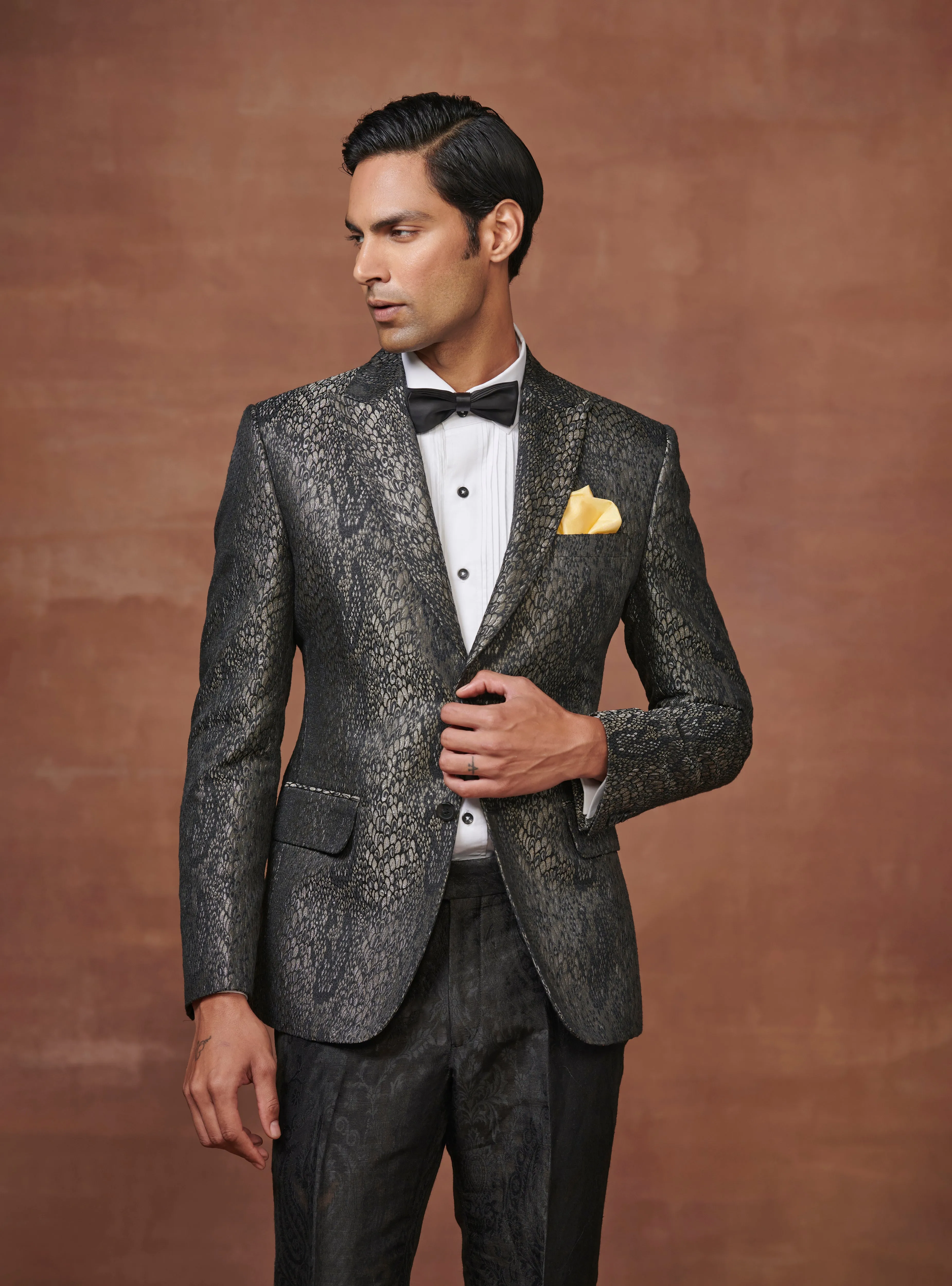 THE BESPOKE JACQUARD SYMPHONY TUXEDO JACKET