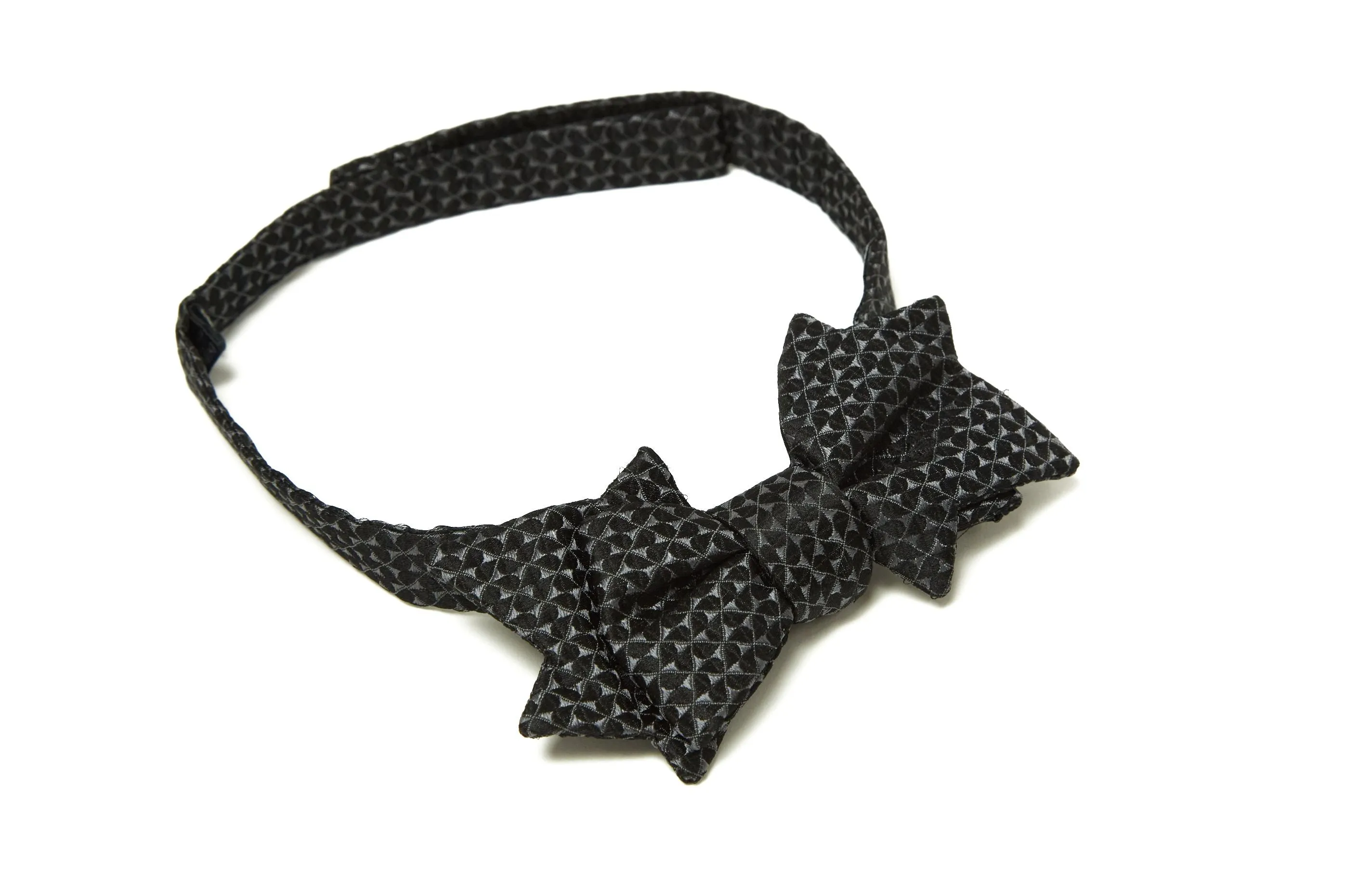 THE SILK JACQUARD TIERED WING BOW TIE